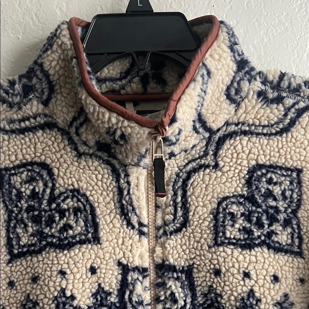 Bdg Beige And Navy Patterned Jacket - image 6